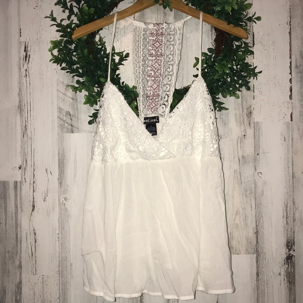 Wet Seal White Top